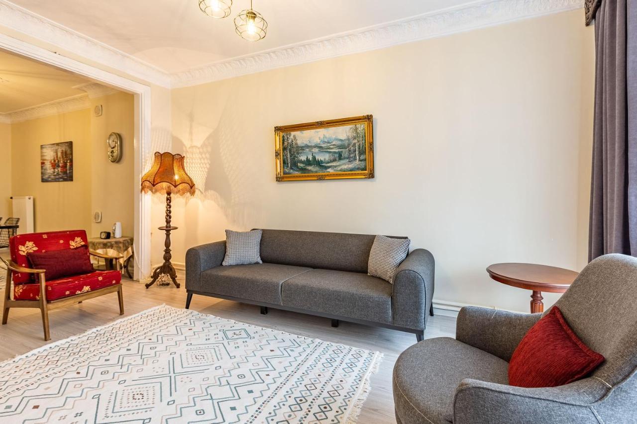Charming Apartment Surrounded By Vibrant Attractions In Kadikoy 伊斯坦布尔 外观 照片