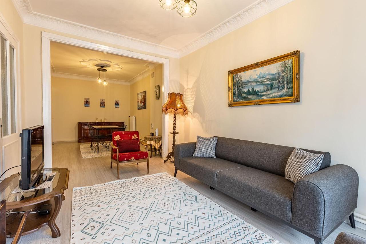 Charming Apartment Surrounded By Vibrant Attractions In Kadikoy 伊斯坦布尔 外观 照片