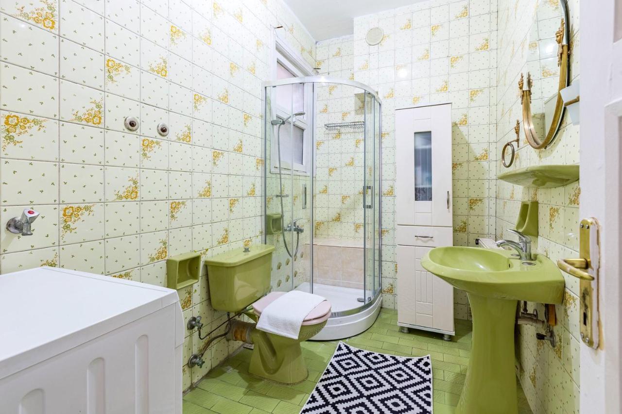 Charming Apartment Surrounded By Vibrant Attractions In Kadikoy 伊斯坦布尔 外观 照片